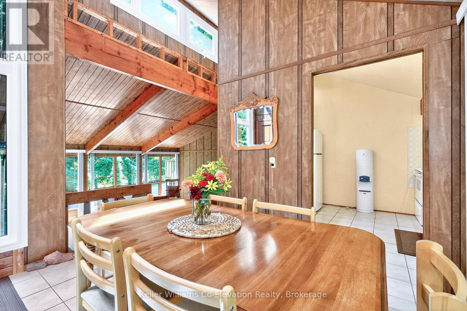 Photo 6 of 35 Crooked Creek Crescent, Tiny ON