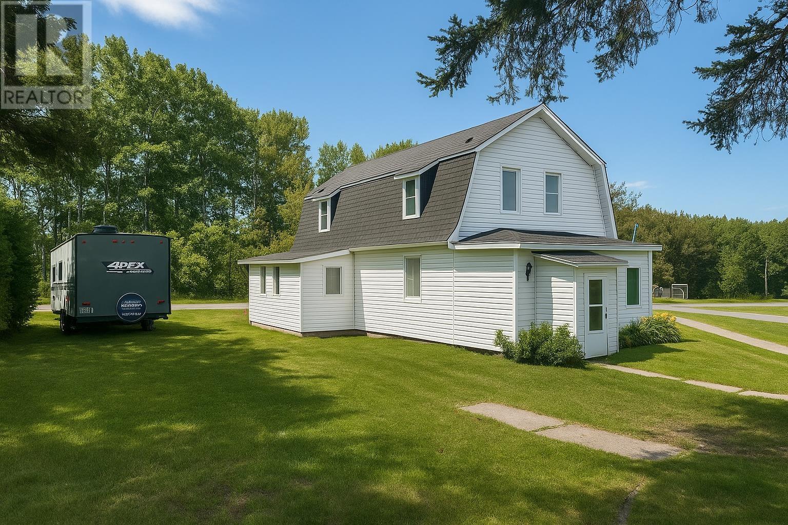Photo 1 of 4 Riverview St, Nipigon ON
