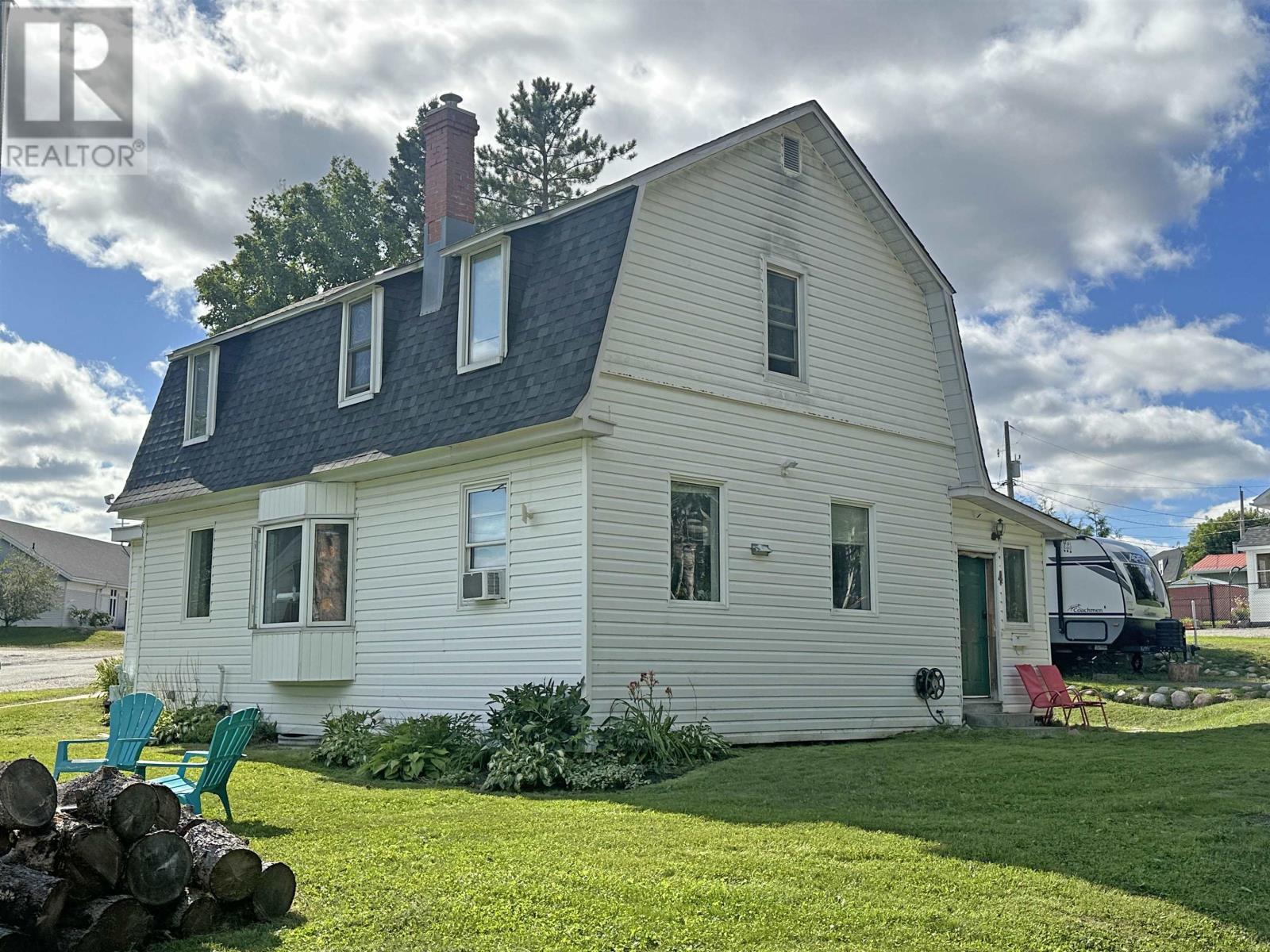 Photo 47 of 4 Riverview St, Nipigon ON