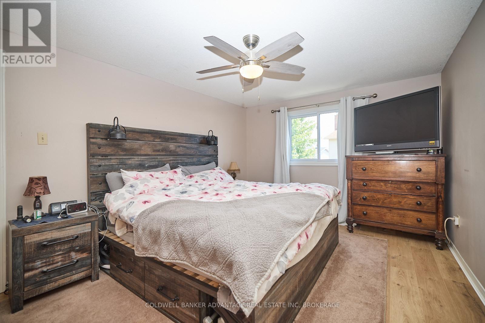 Photo 18 of 33 Naples Court, Thorold ON