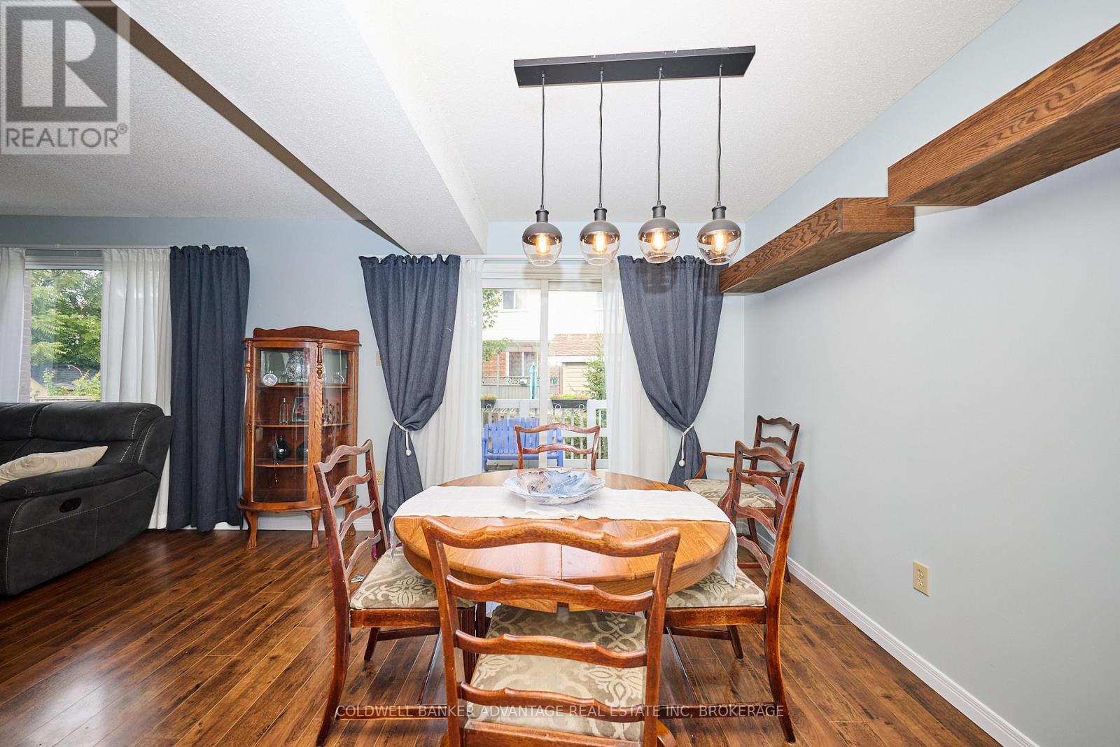 Photo 5 of 33 Naples Court, Thorold ON