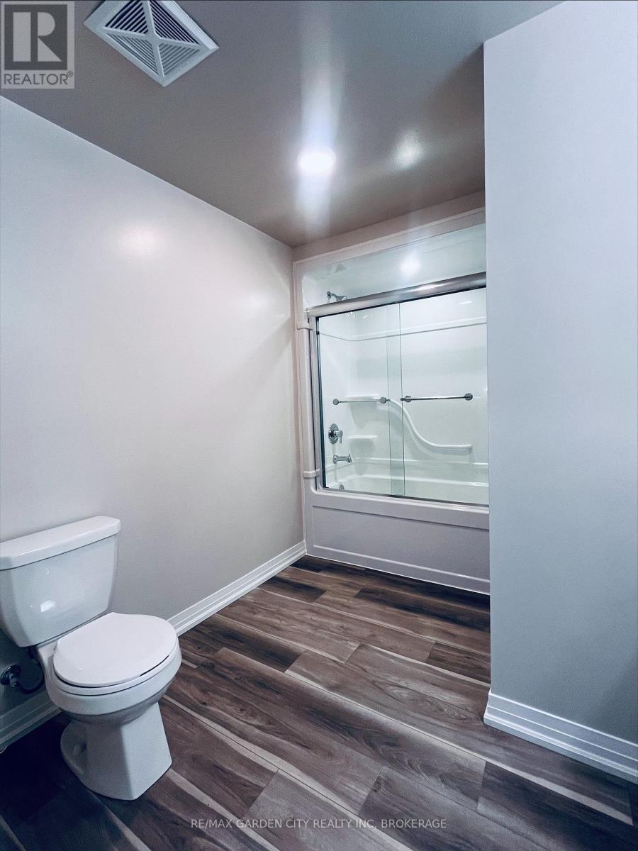 Photo 13 of 334 50 Herrick Avenue, St Catharines ON