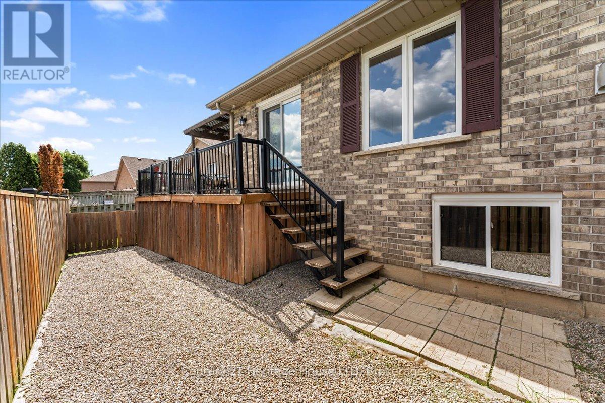 Photo 6 of 125 Gretel Place, Welland ON