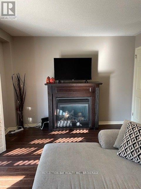 Photo 10 of 5150 Mulberry Drive, Lincoln ON