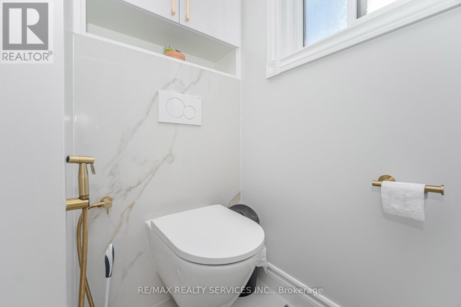 Photo 36 of 59 Hullen Crescent, Toronto ON