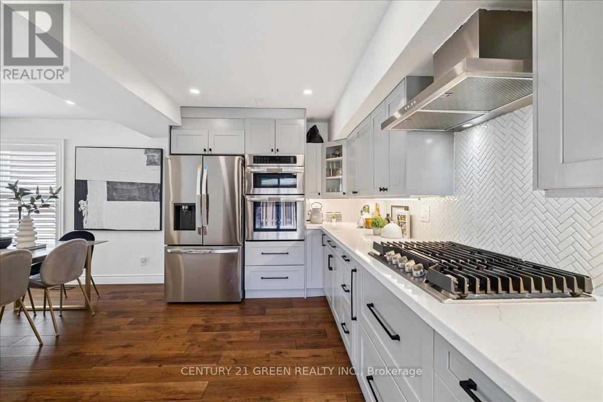 Photo 13 of 223 Odonoghue Avenue, Oakville ON