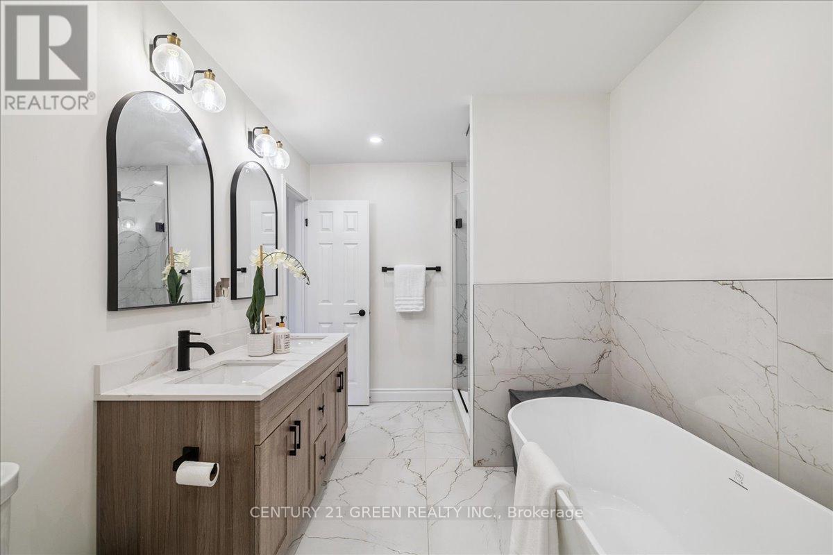 Photo 24 of 223 Odonoghue Avenue, Oakville ON