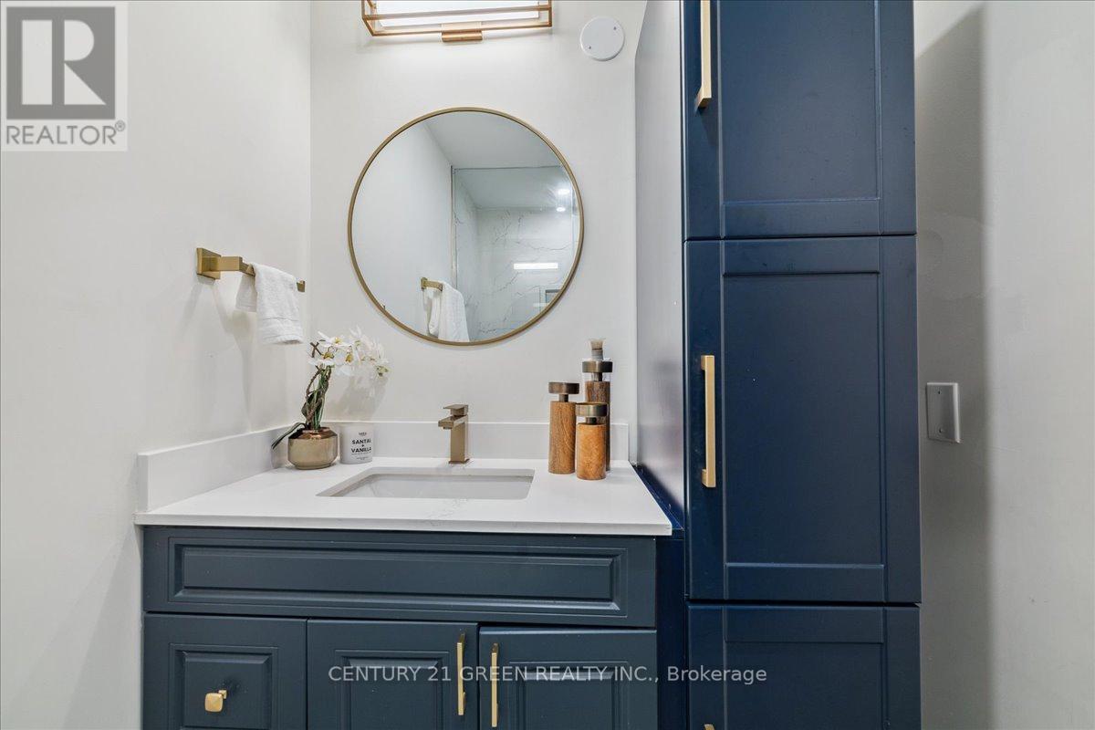 Photo 31 of 223 Odonoghue Avenue, Oakville ON