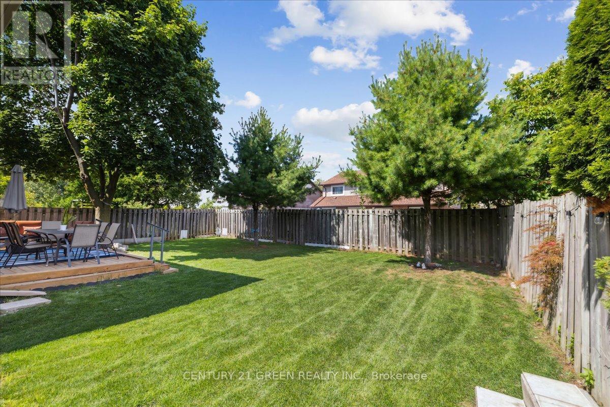 Photo 37 of 223 Odonoghue Avenue, Oakville ON