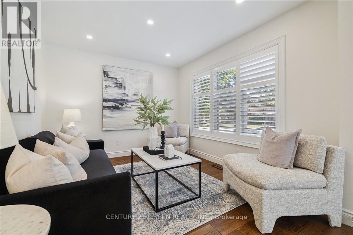 Photo 4 of 223 Odonoghue Avenue, Oakville ON