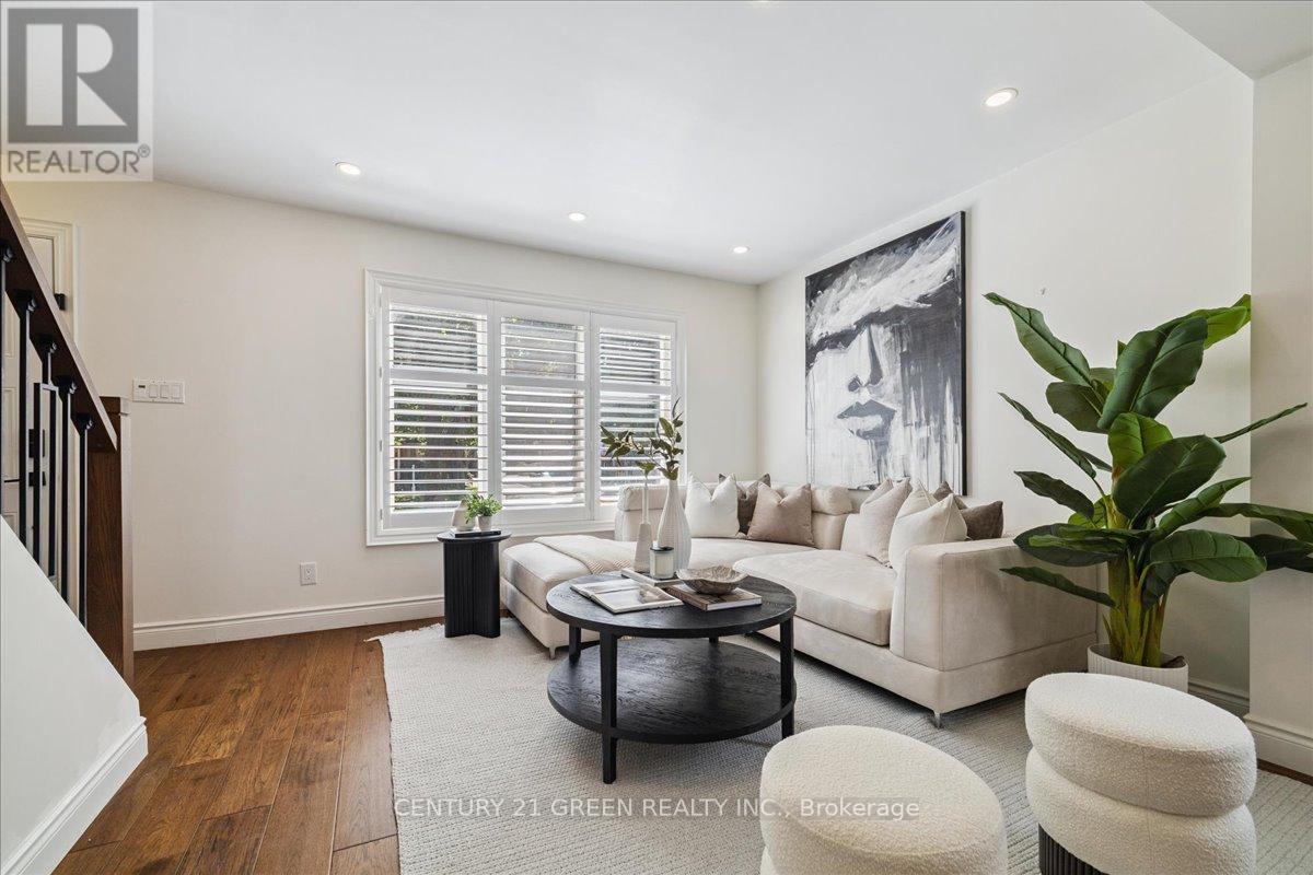 Photo 8 of 223 Odonoghue Avenue, Oakville ON
