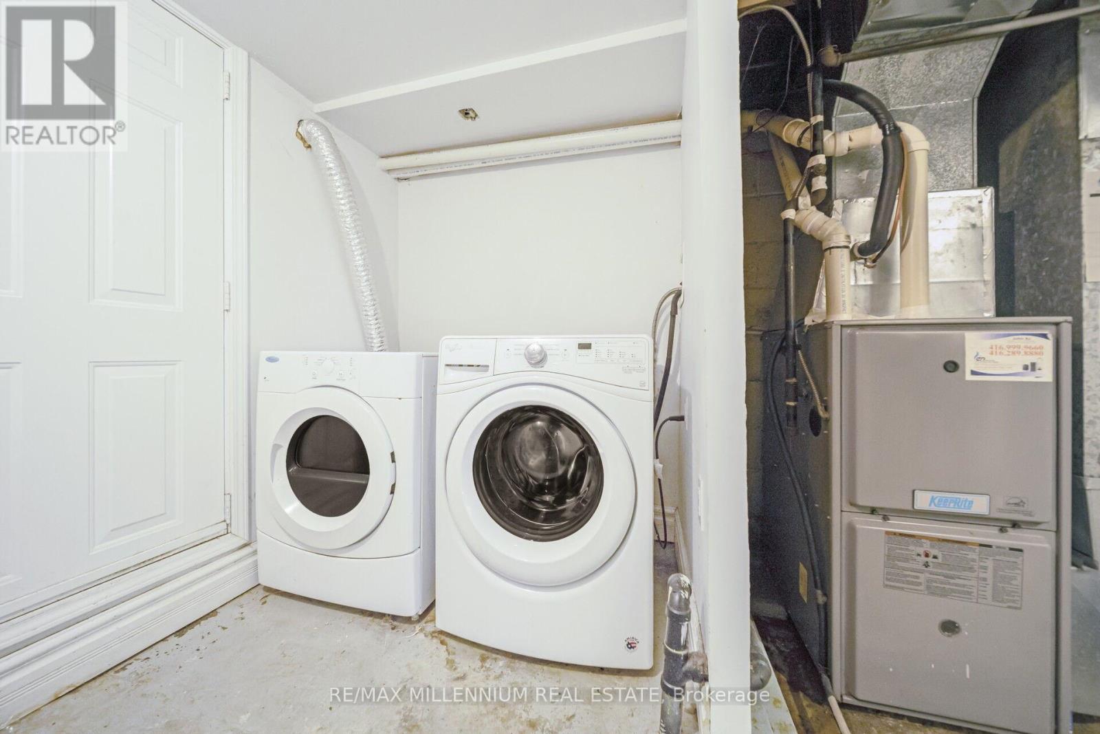 Photo 18 of 226 Falstaff Avenue, Toronto ON