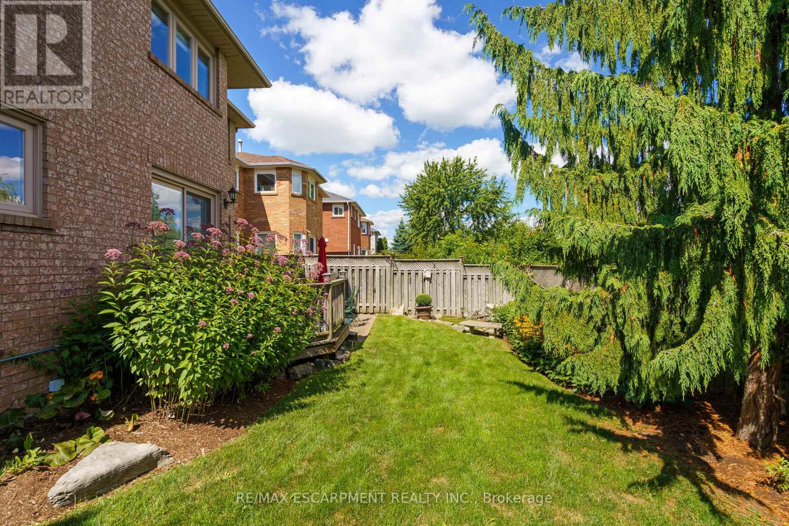 Photo 43 of 6451 Alderwood Trail, Mississauga ON