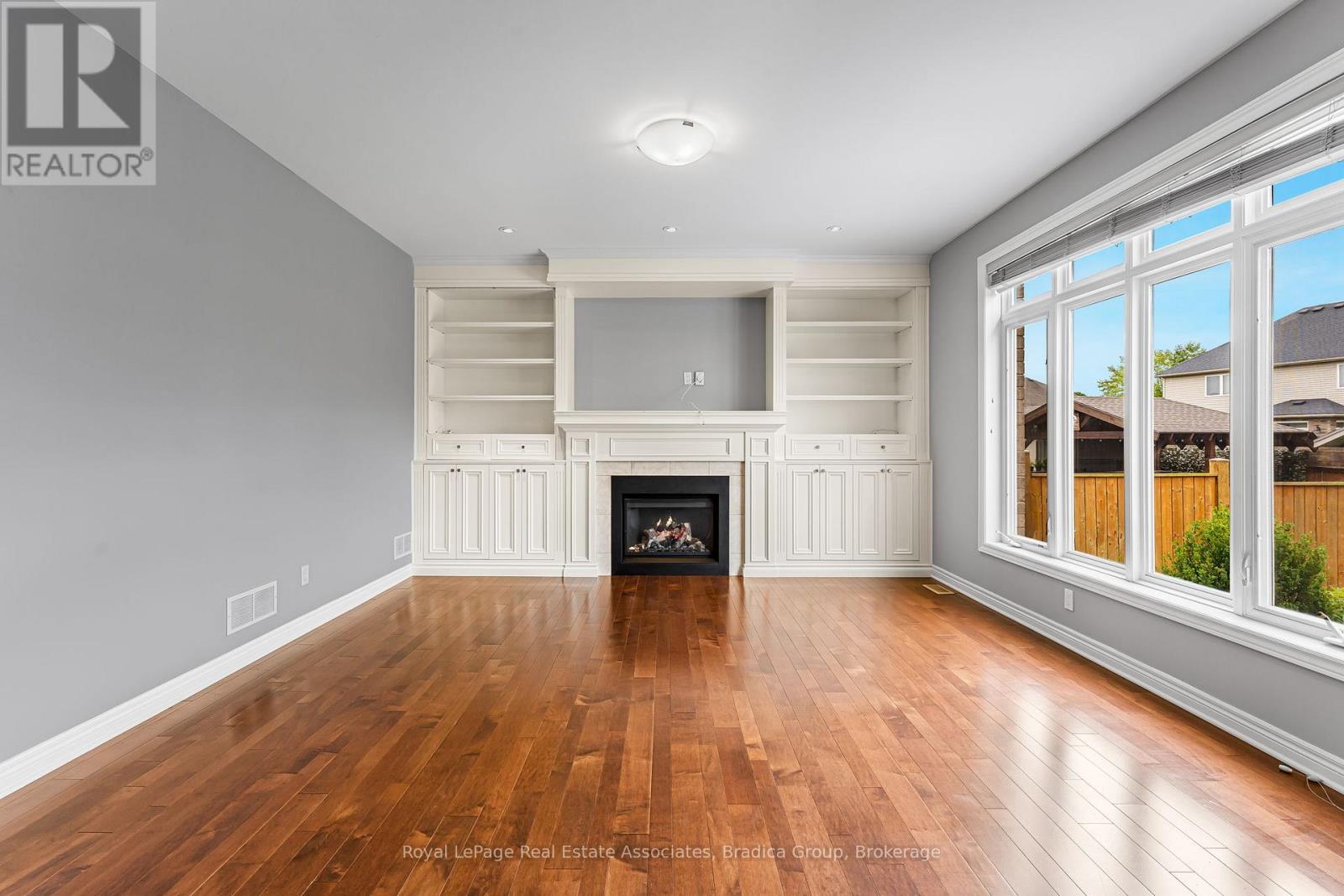 Photo 13 of 17 Trailwood Drive, Welland ON