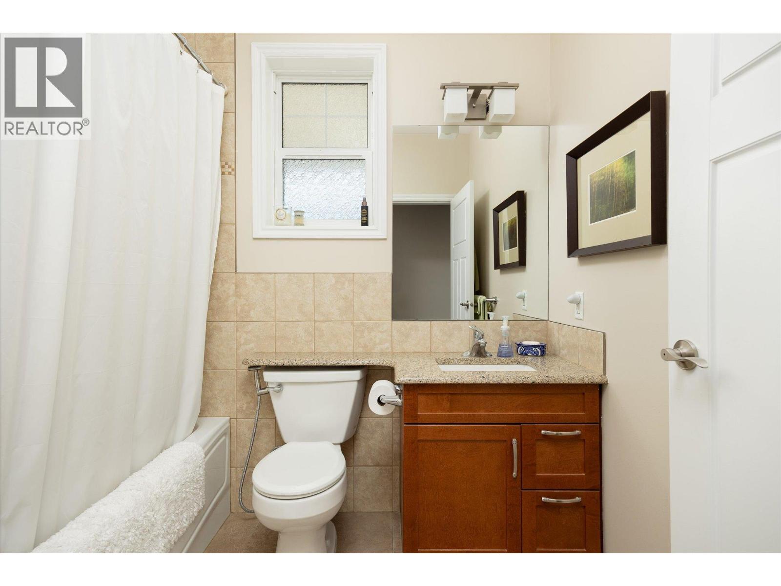 Photo 24 of 802 Coulthard Road, Cawston BC