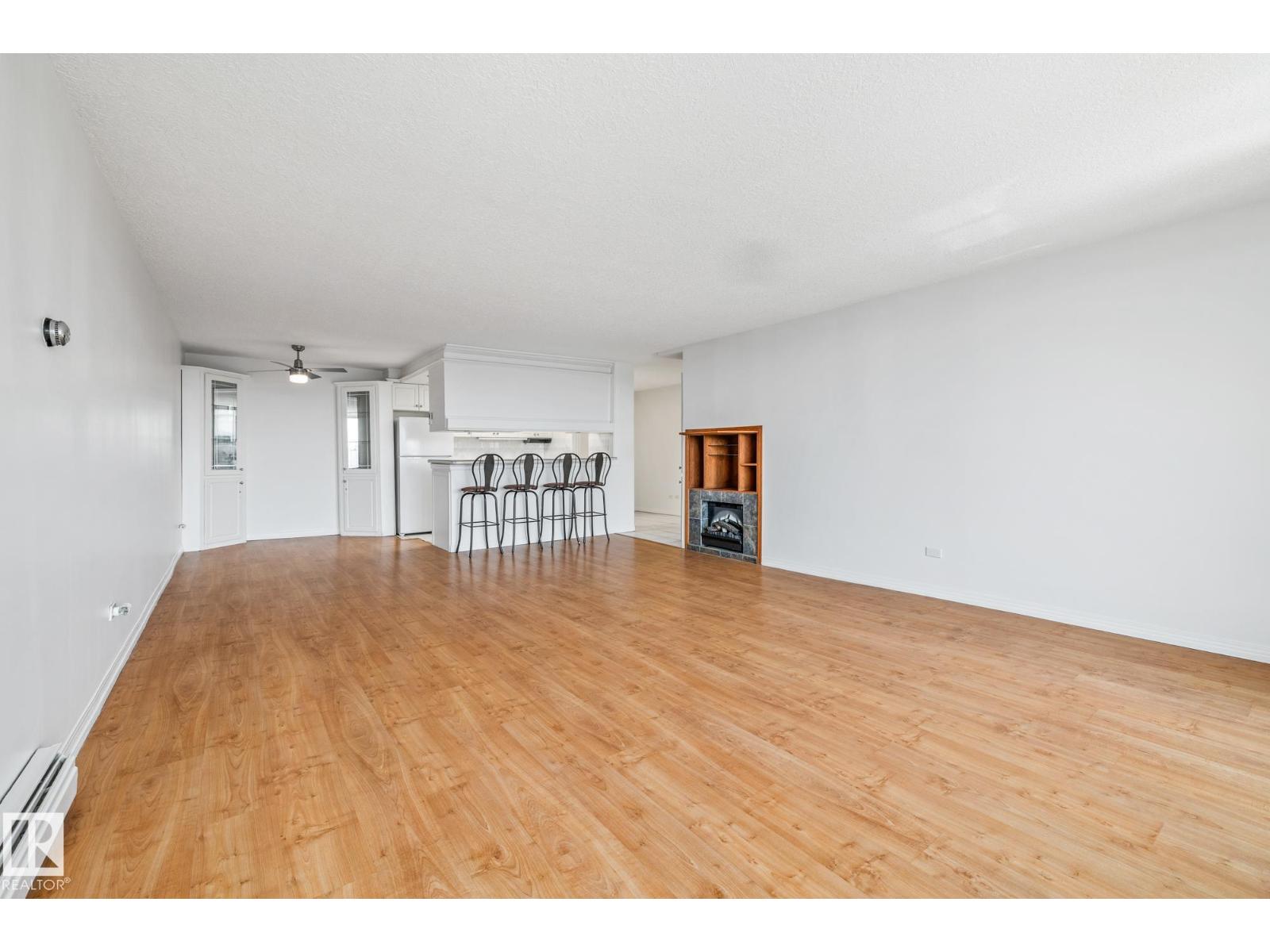 Photo 14 of 802 11920 100 Av Nw, Edmonton AB