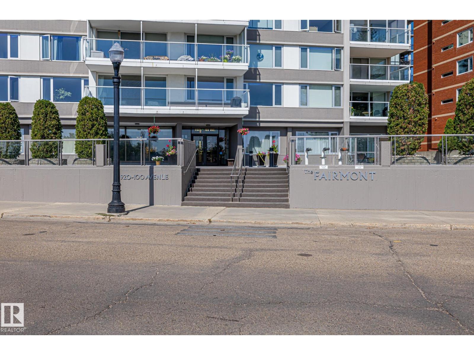 Photo 52 of 802 11920 100 Av Nw, Edmonton AB