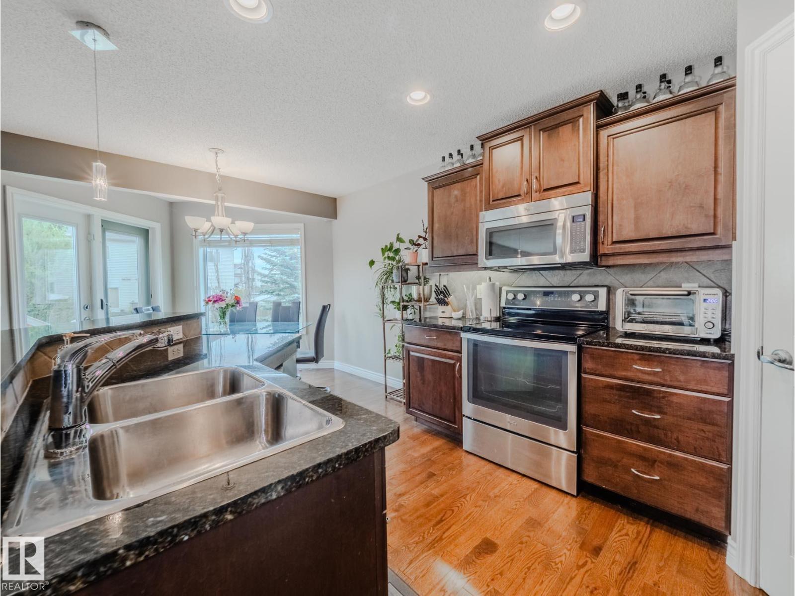 Photo 6 of 1626 63 A St Sw, Edmonton AB
