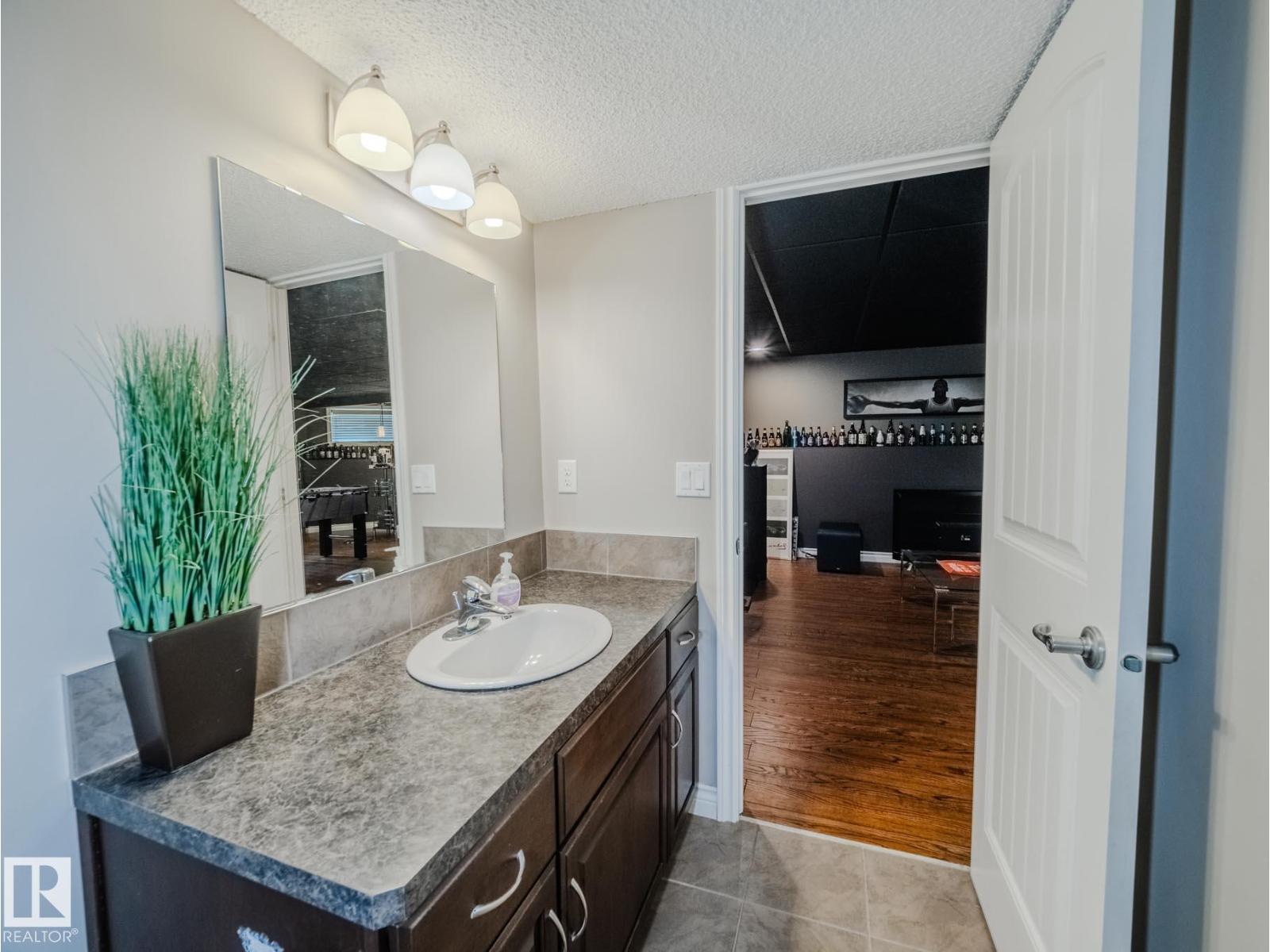 Photo 60 of 1626 63 A St Sw, Edmonton AB