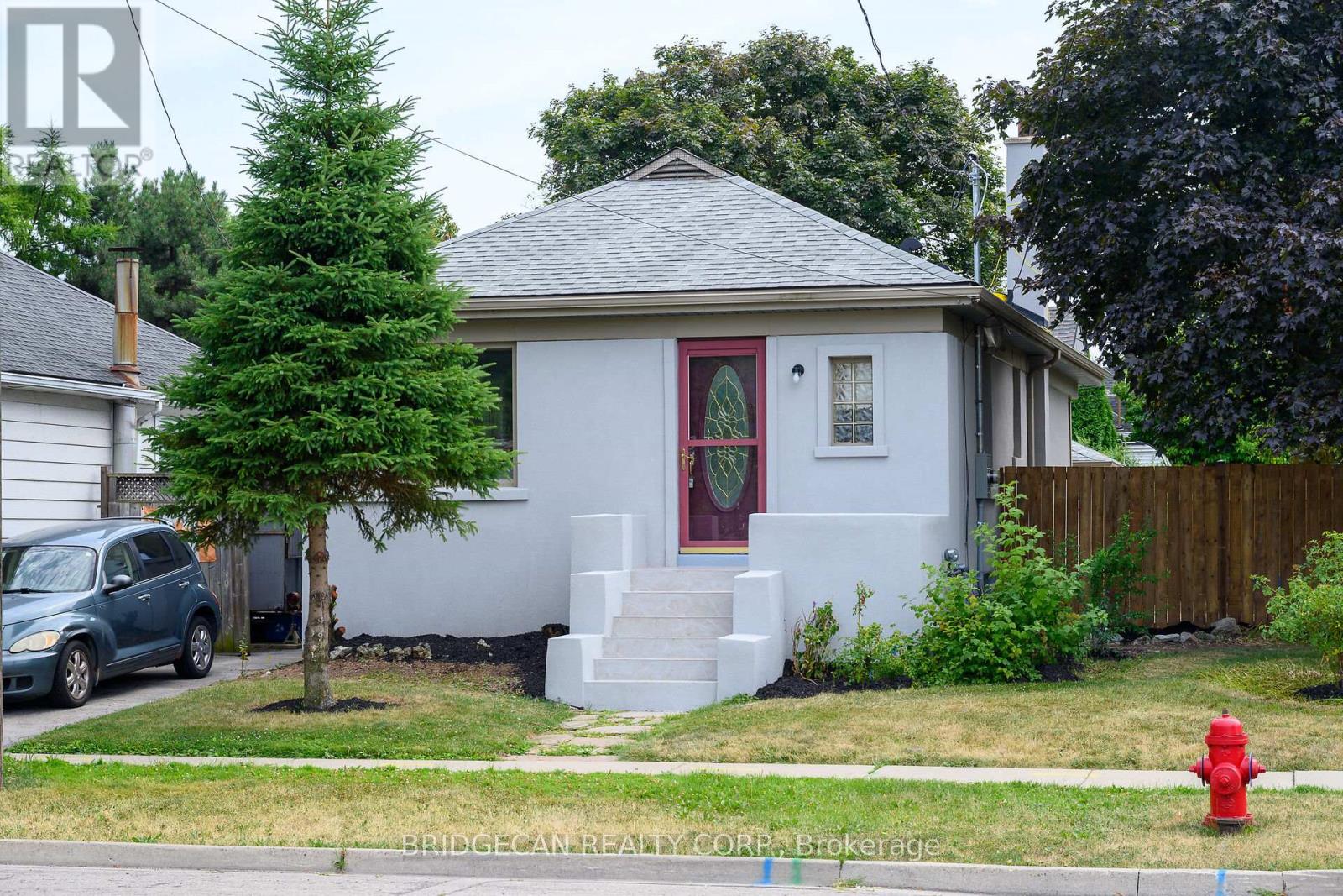 Photo 1 of 258 Brucedale Avenue E, Hamilton ON