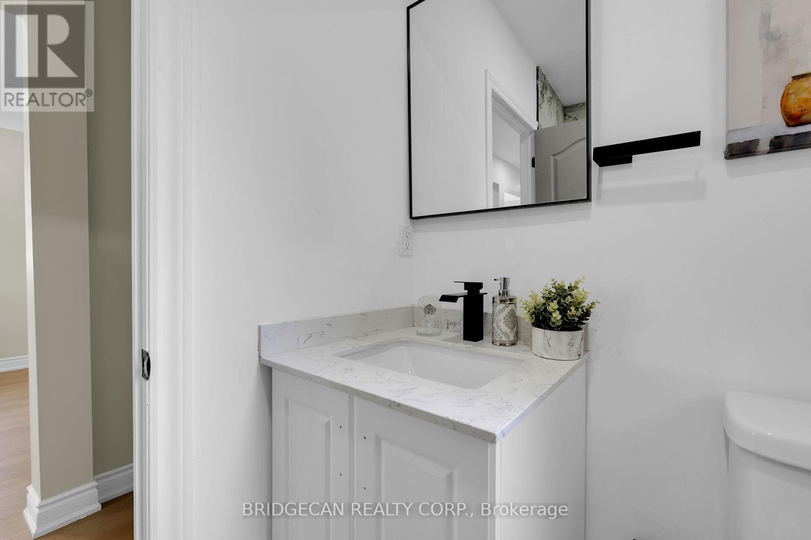 Photo 22 of 258 Brucedale Avenue E, Hamilton ON
