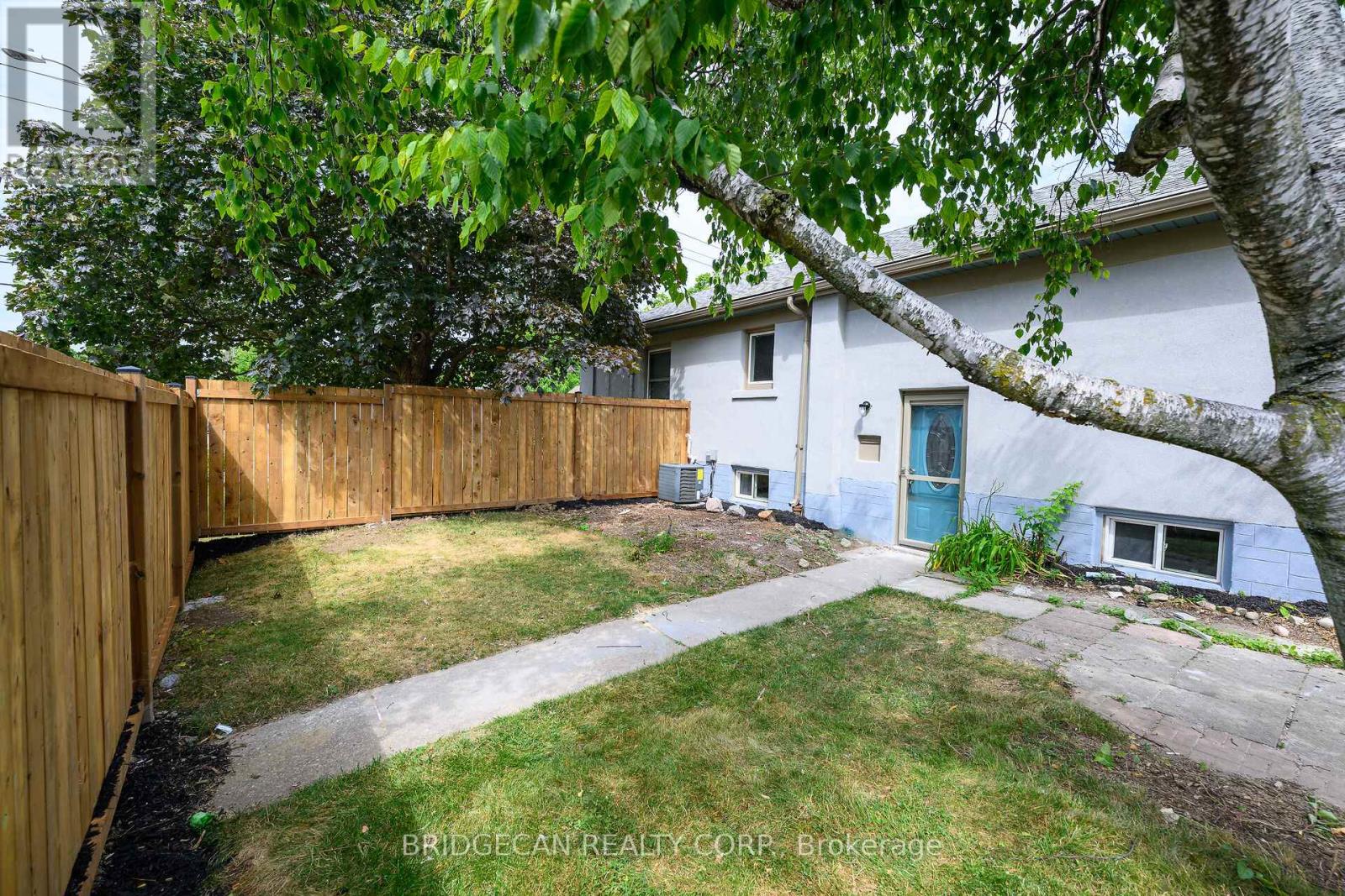 Photo 36 of 258 Brucedale Avenue E, Hamilton ON
