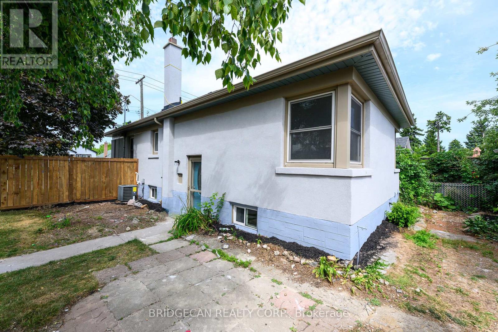 Photo 38 of 258 Brucedale Avenue E, Hamilton ON
