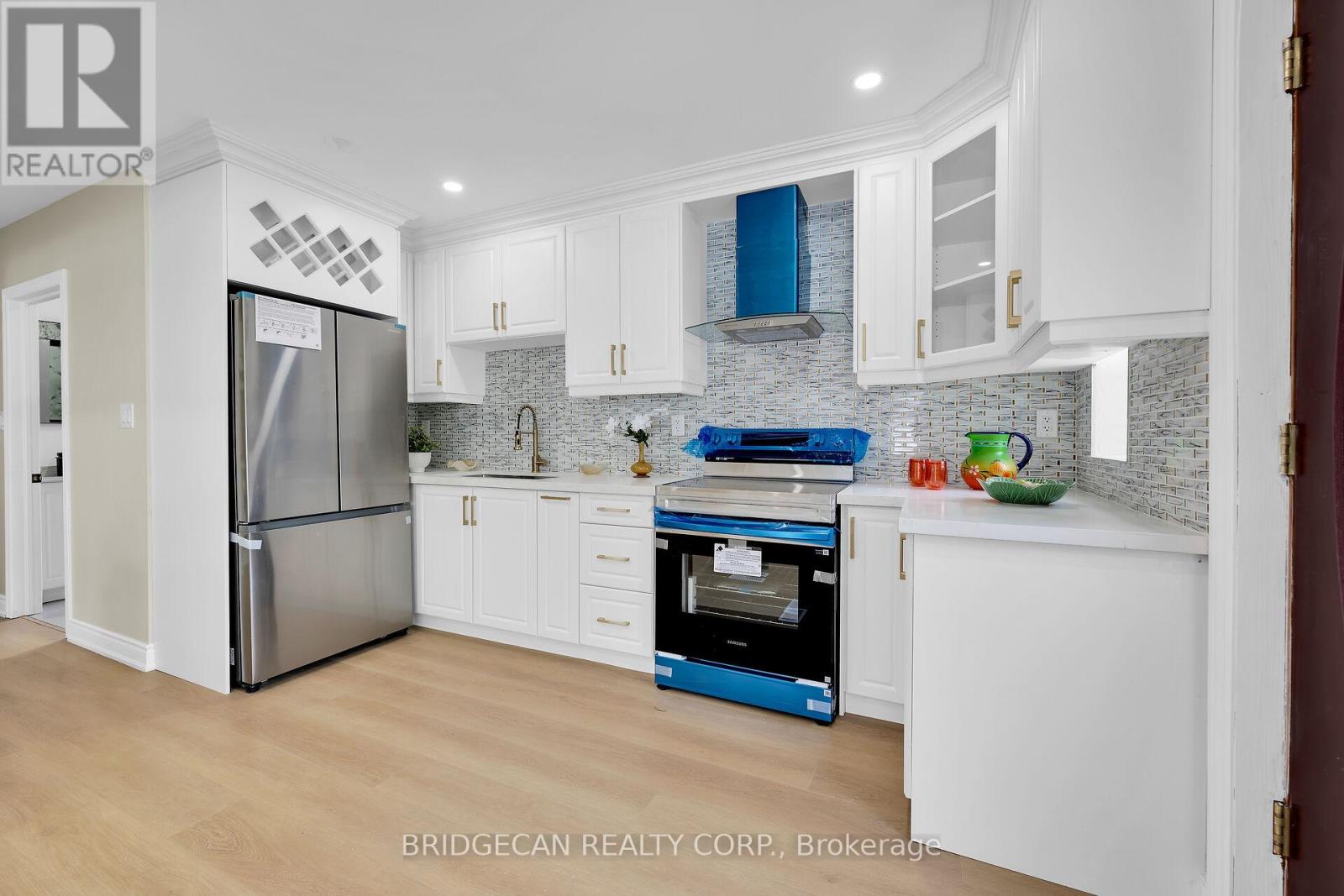 Photo 6 of 258 Brucedale Avenue E, Hamilton ON