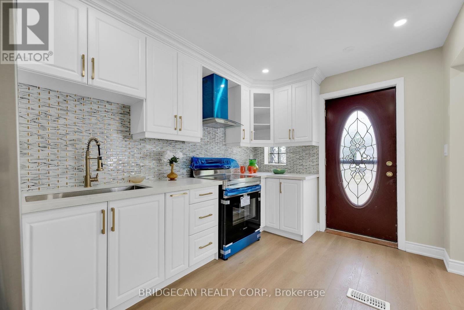 Photo 8 of 258 Brucedale Avenue E, Hamilton ON