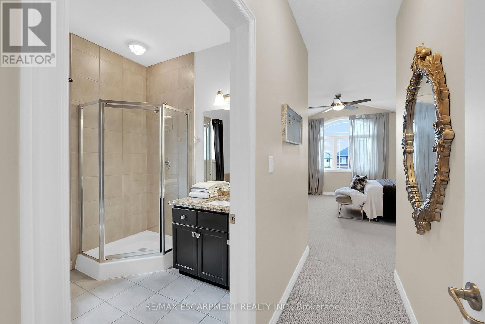 Photo 17 of 4896 Allan Court, Lincoln ON