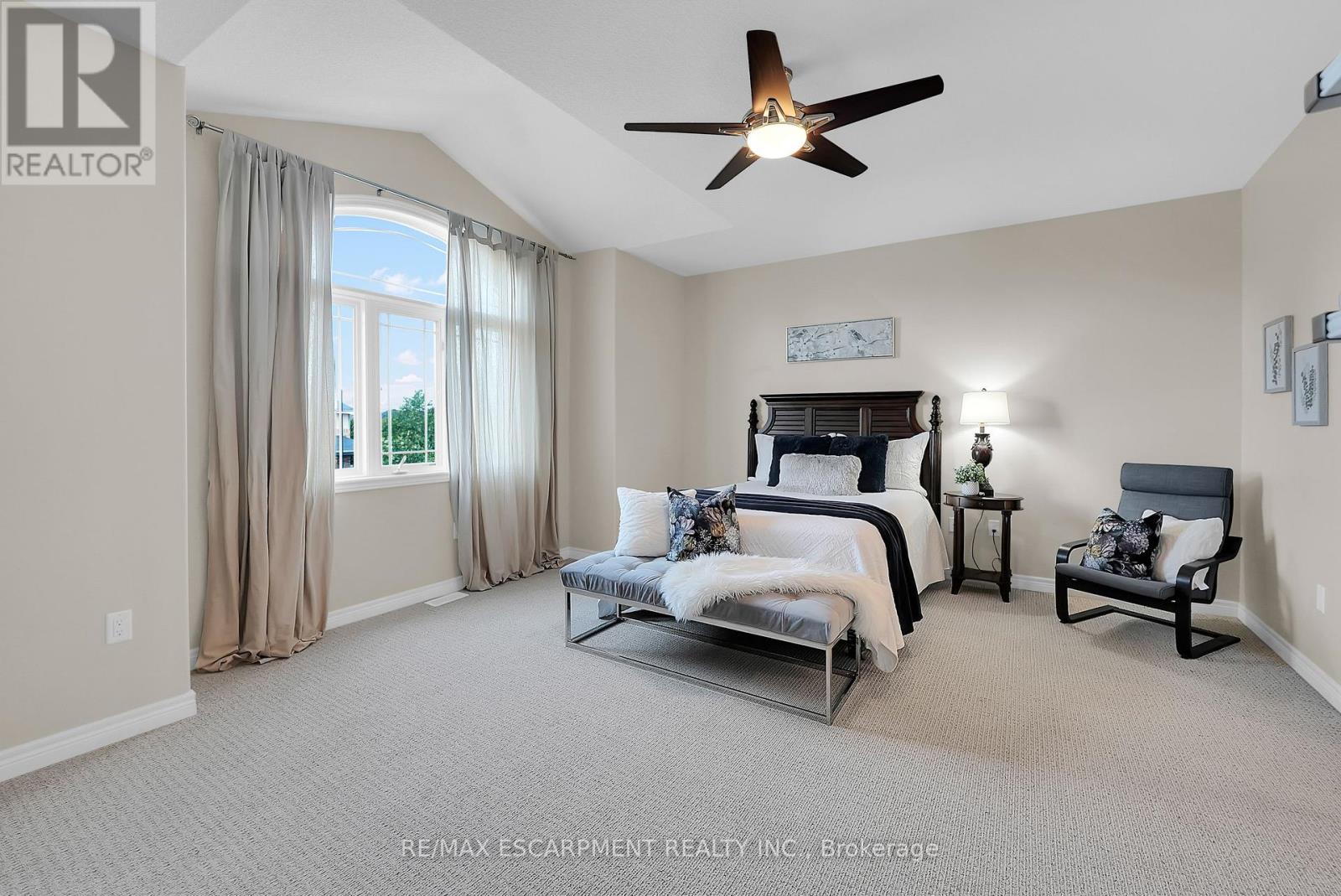 Photo 18 of 4896 Allan Court, Lincoln ON