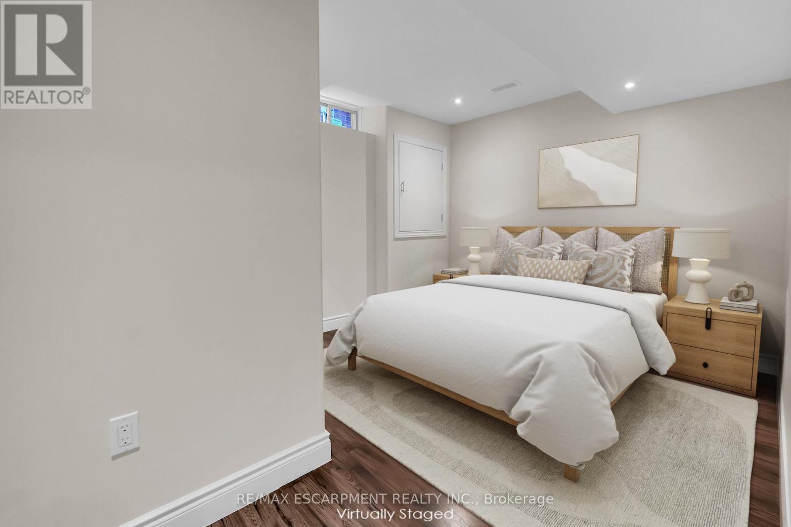 Photo 33 of 4896 Allan Court, Lincoln ON