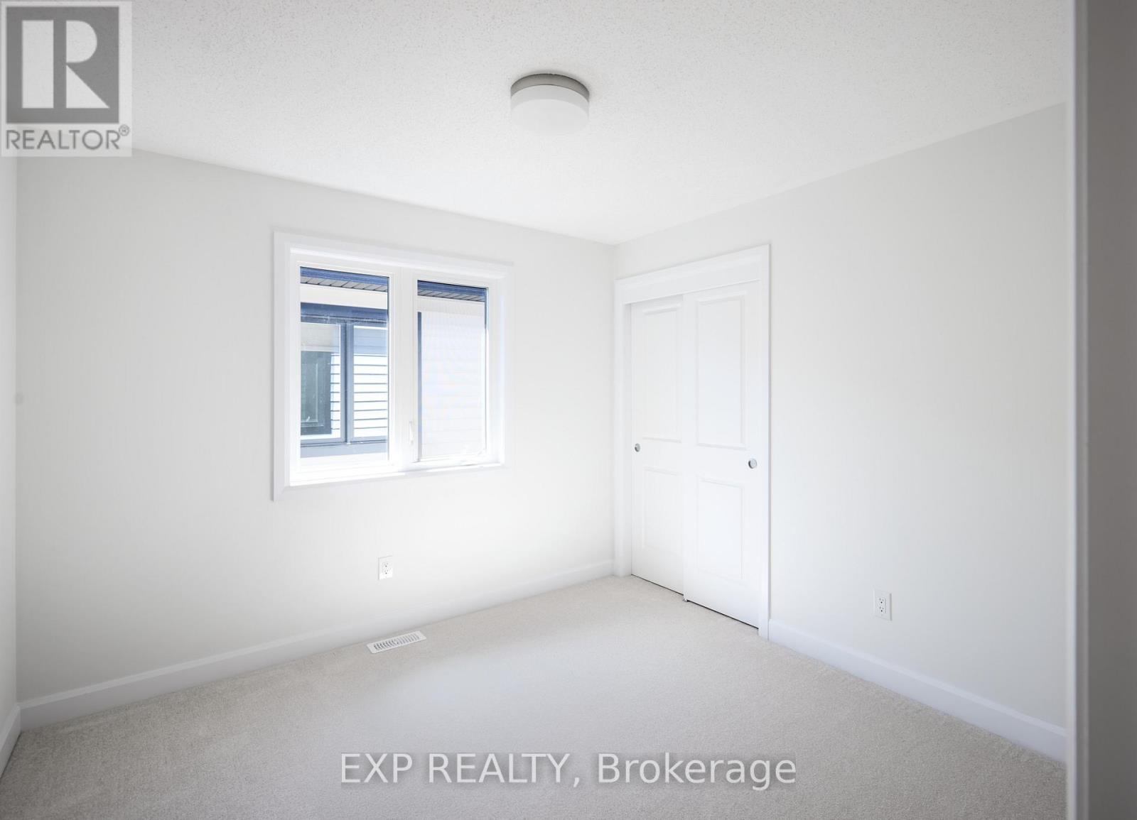 Photo 20 of 509 Roundhouse Crescent, Ottawa ON