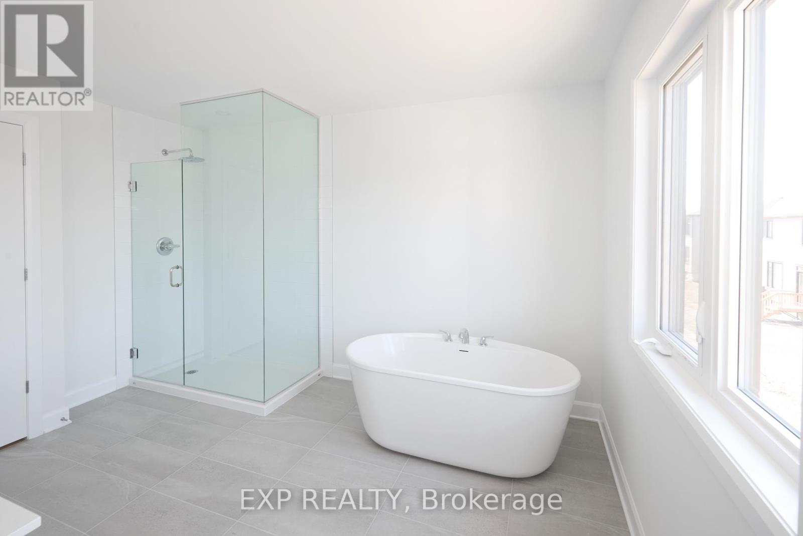 Photo 16 of 509 Roundhouse Crescent, Ottawa ON