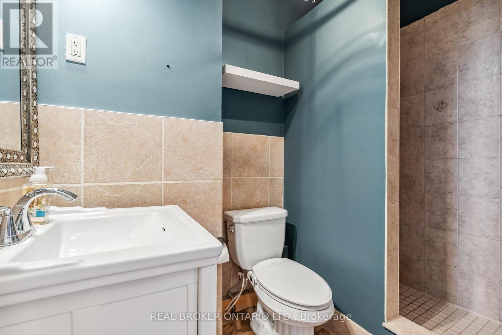 Photo 15 of Apt 2 197 King Street E, Hamilton ON