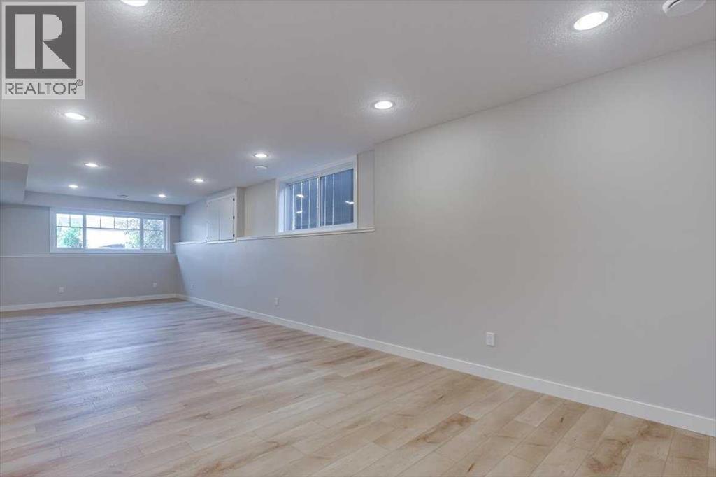 Photo 32 of 109 Churchill Place, Blackfalds AB