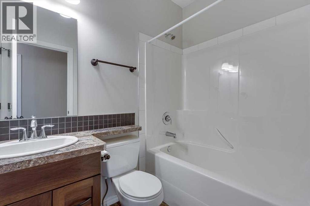 Photo 23 of 109 Churchill Place, Blackfalds AB