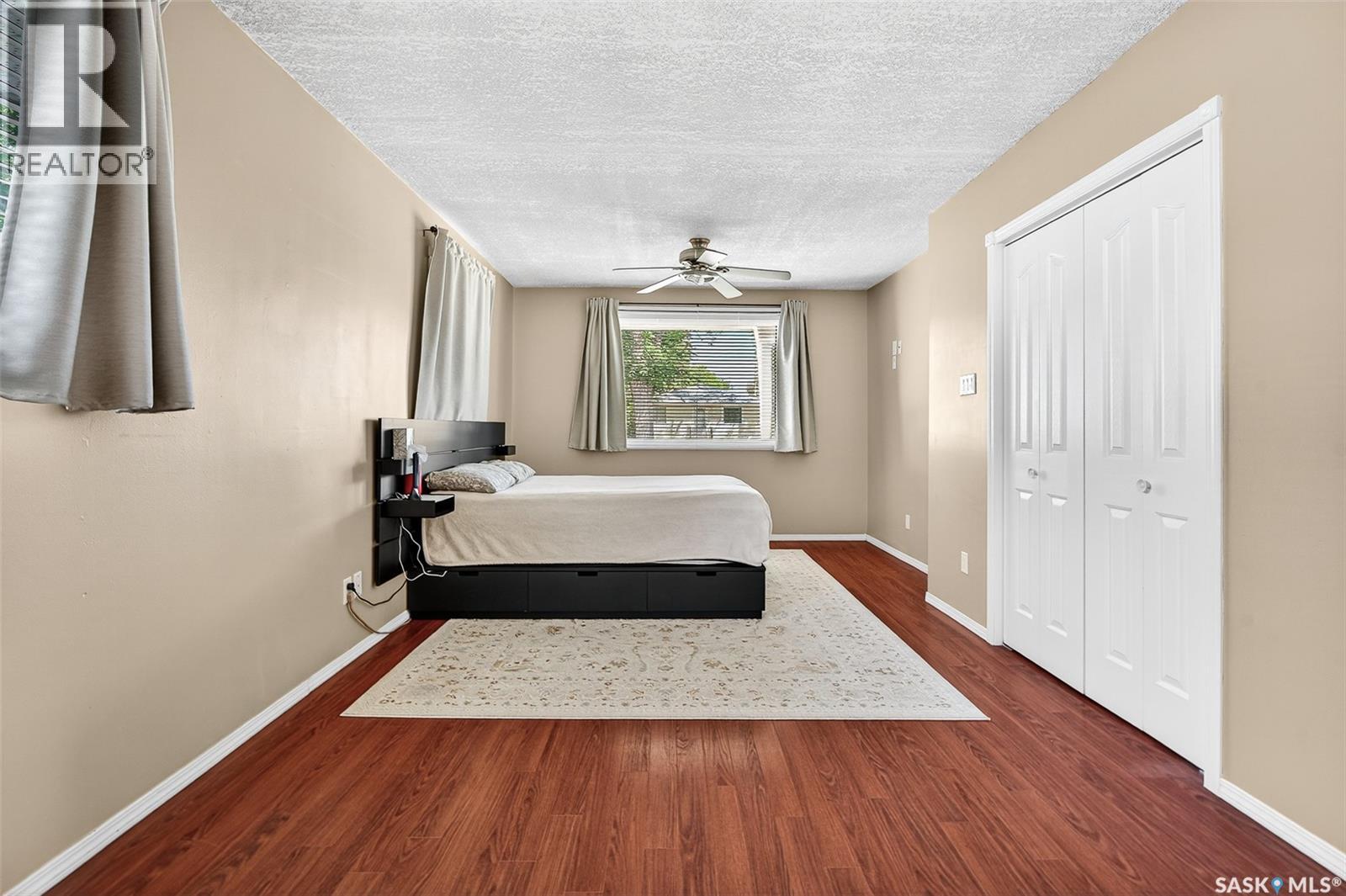Photo 18 of 807 Grandview Street W, Moose Jaw SK