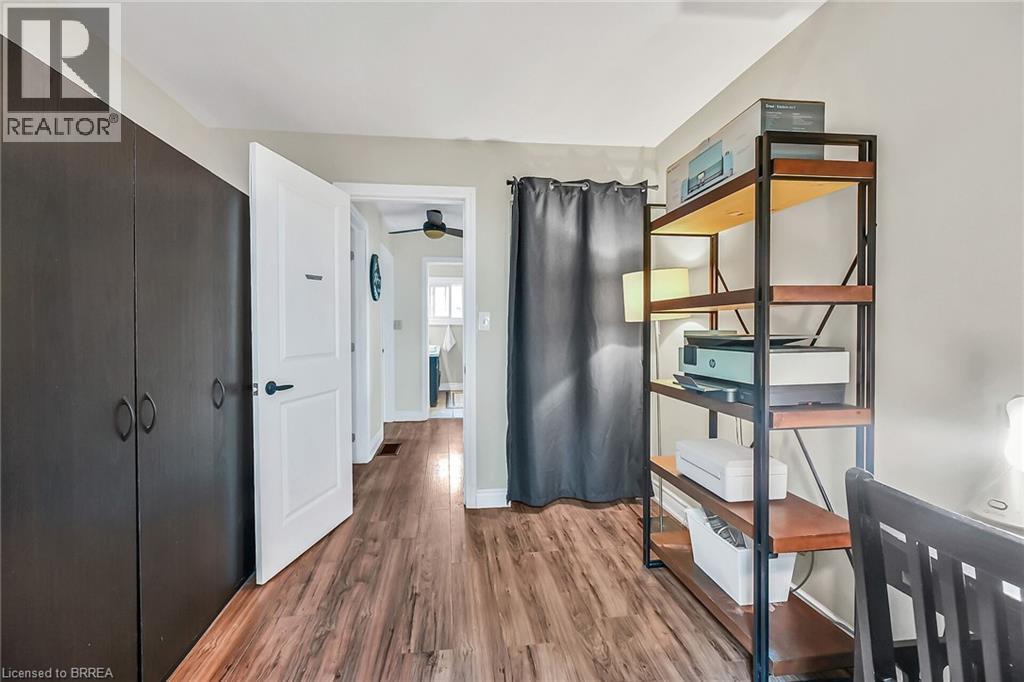 Photo 20 of 21 Burdock Boulevard, Brantford ON