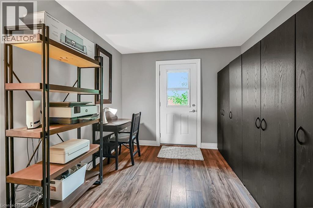 Photo 19 of 21 Burdock Boulevard, Brantford ON