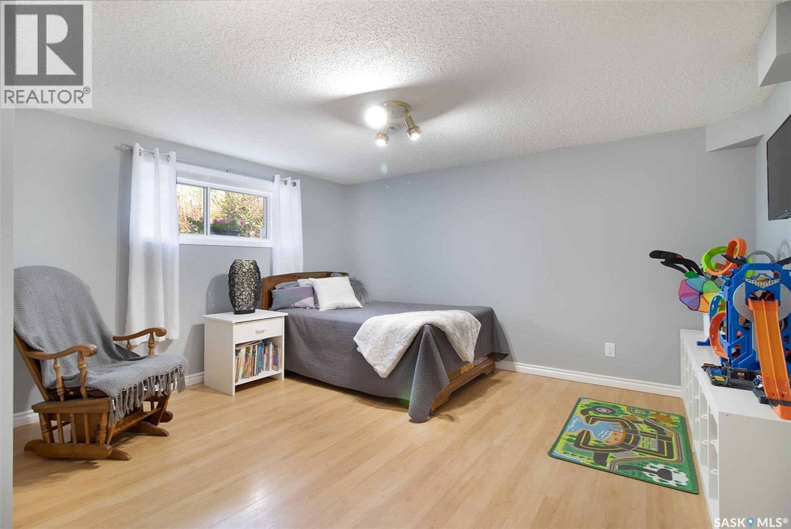 Photo 25 of 607 Railway Street, Balgonie SK