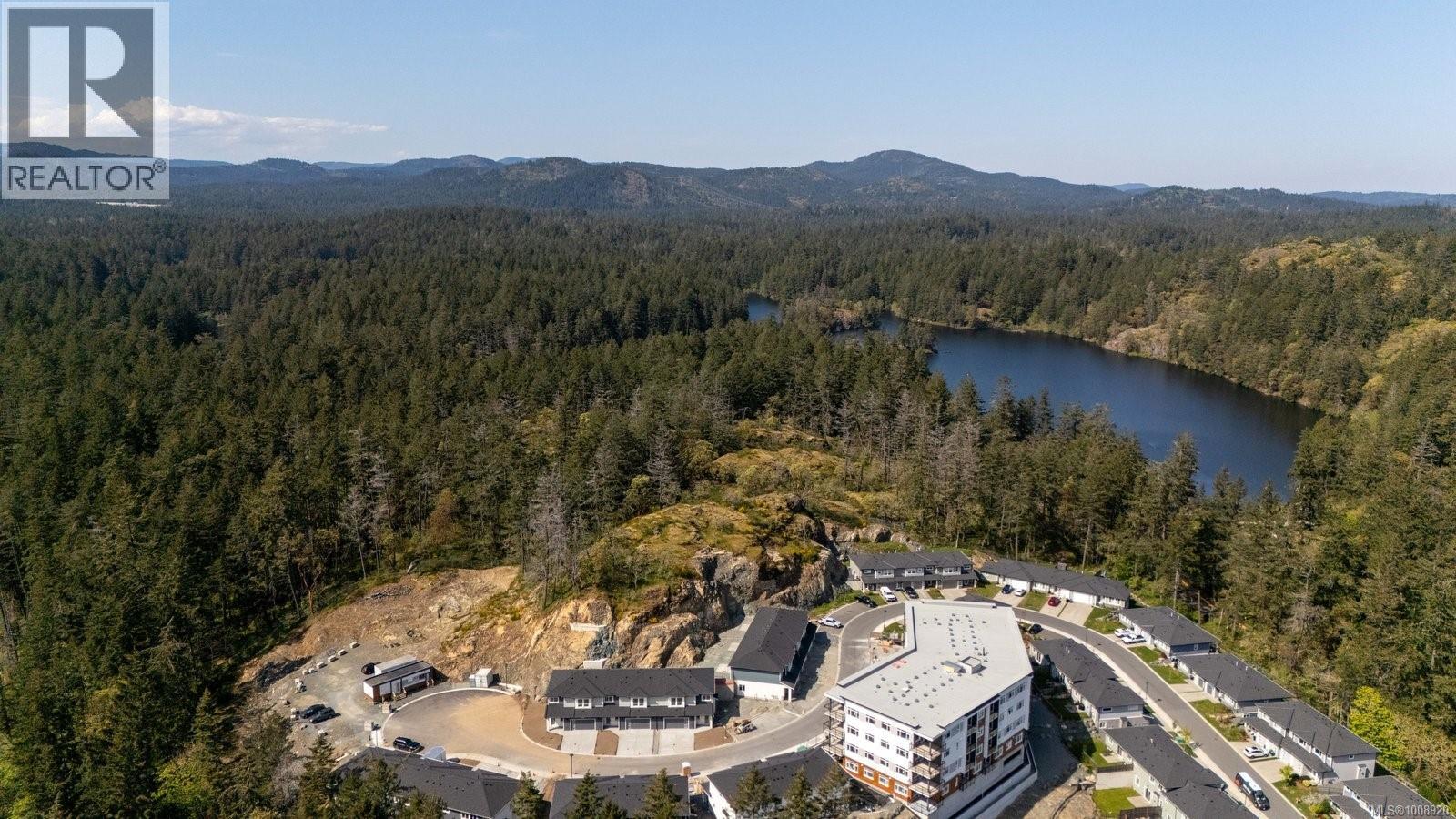 Photo 17 of 2014 West Park Lane, View Royal BC