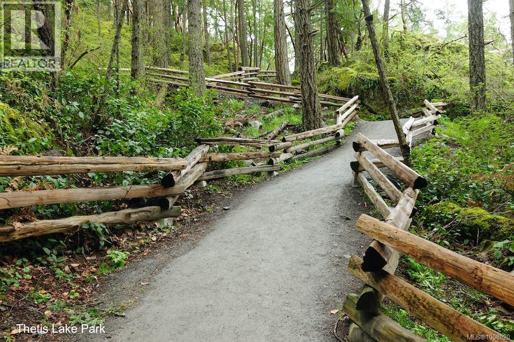 Photo 25 of 2014 West Park Lane, View Royal BC