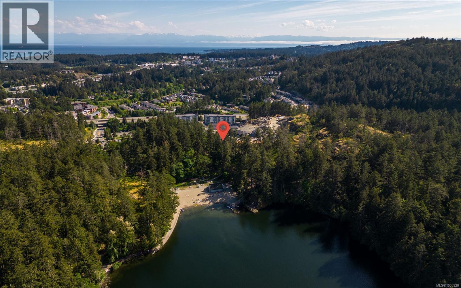 Photo 21 of 2014 West Park Lane, View Royal BC