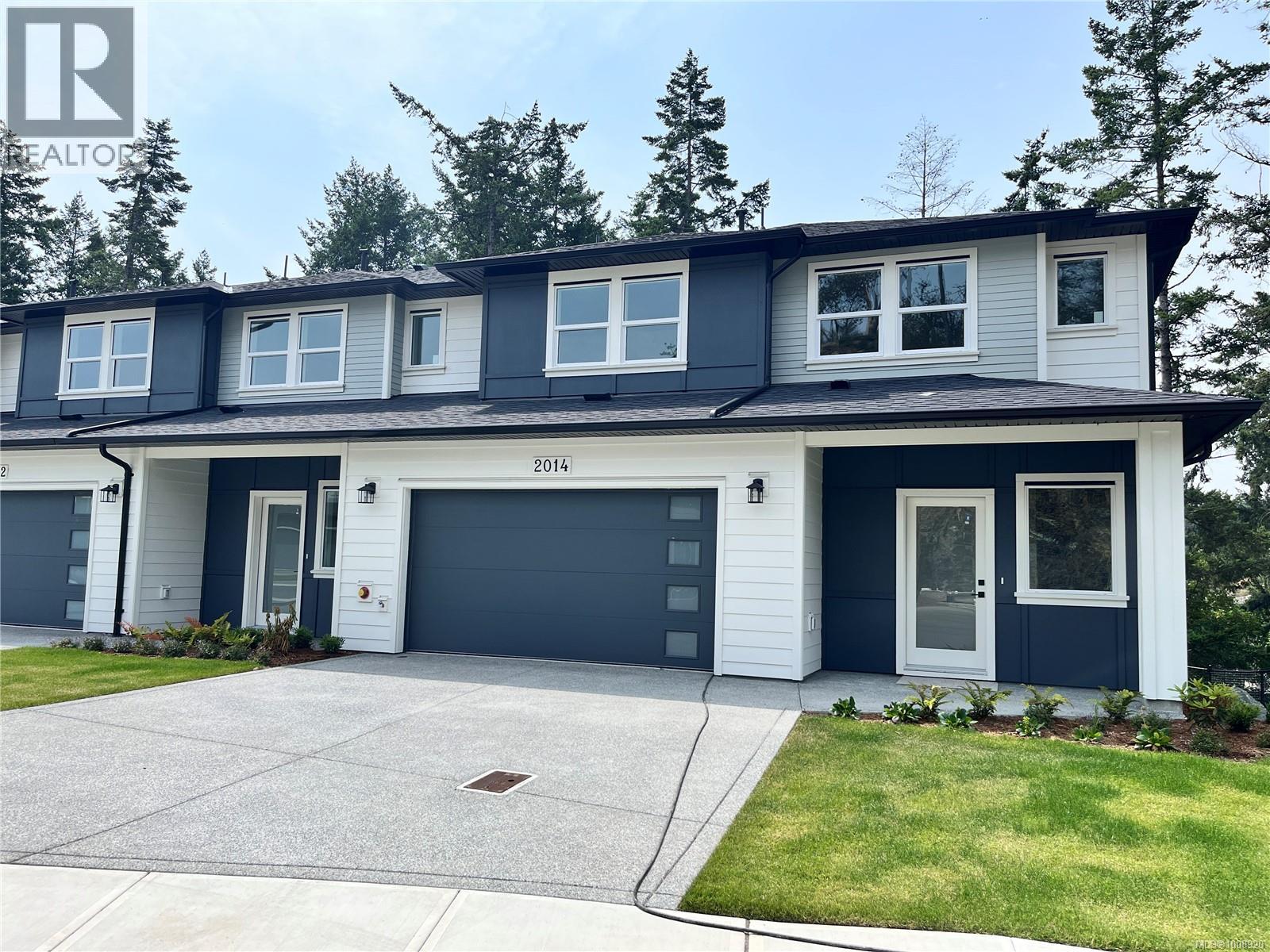 Photo 1 of 2014 West Park Lane, View Royal BC