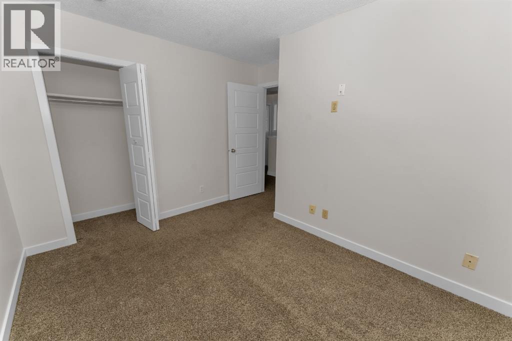 Photo 20 of 120 Martinview Close Ne, Calgary AB