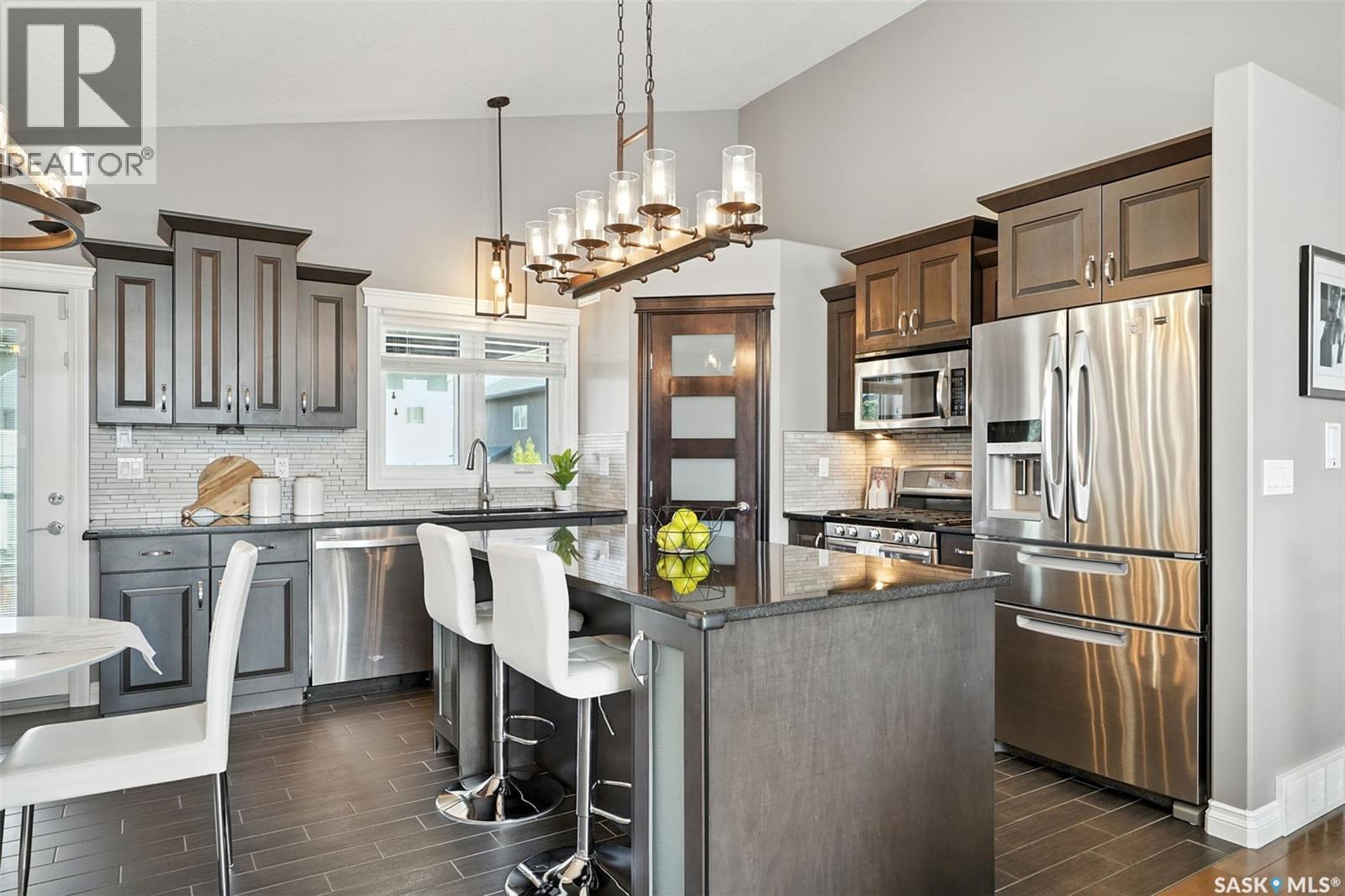 Single Family House Bi-level for Sale in  Roy TERRACE Saskatoon 