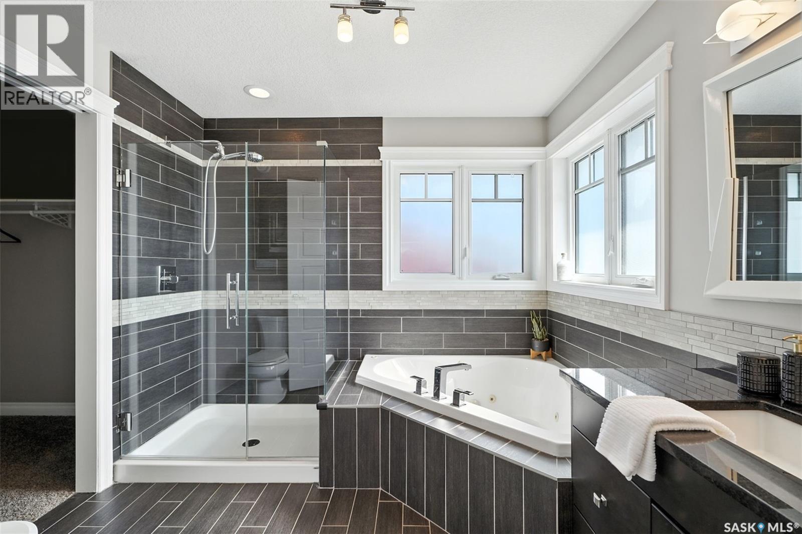 Single Family House Bi-level for Sale in  Roy TERRACE Saskatoon 