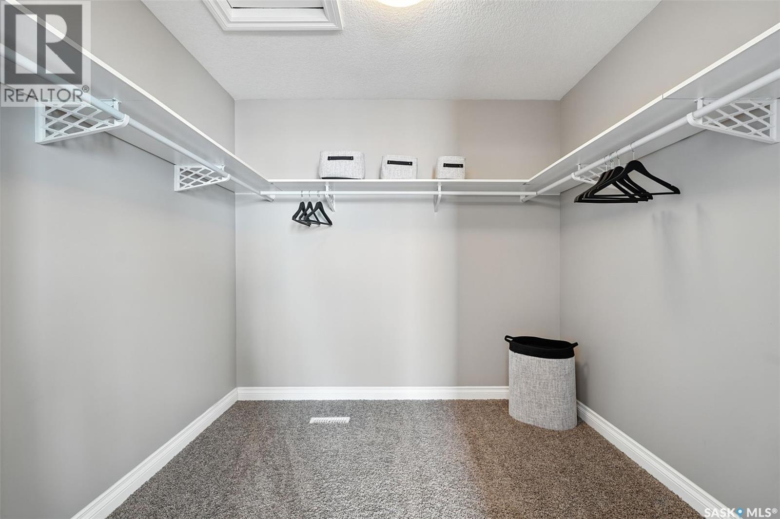 Single Family House Bi-level for Sale in  Roy TERRACE Saskatoon 