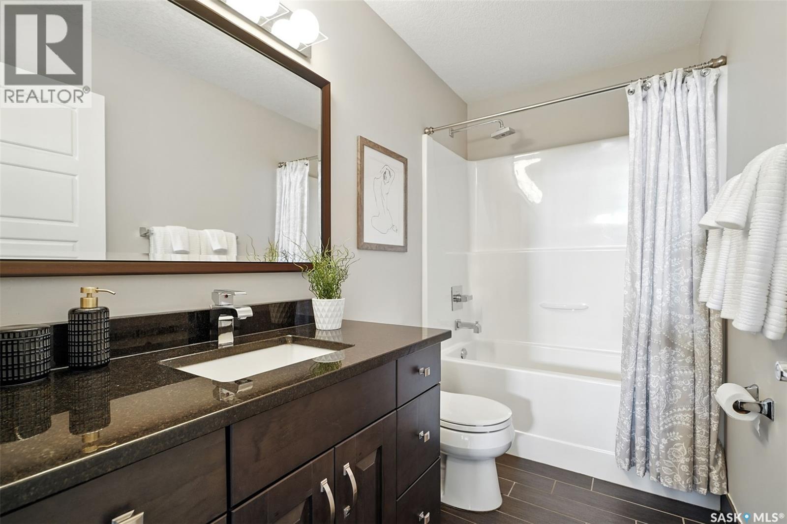 Single Family House Bi-level for Sale in  Roy TERRACE Saskatoon 